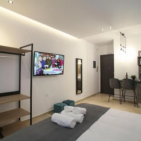 Zh Luxury Apartman *